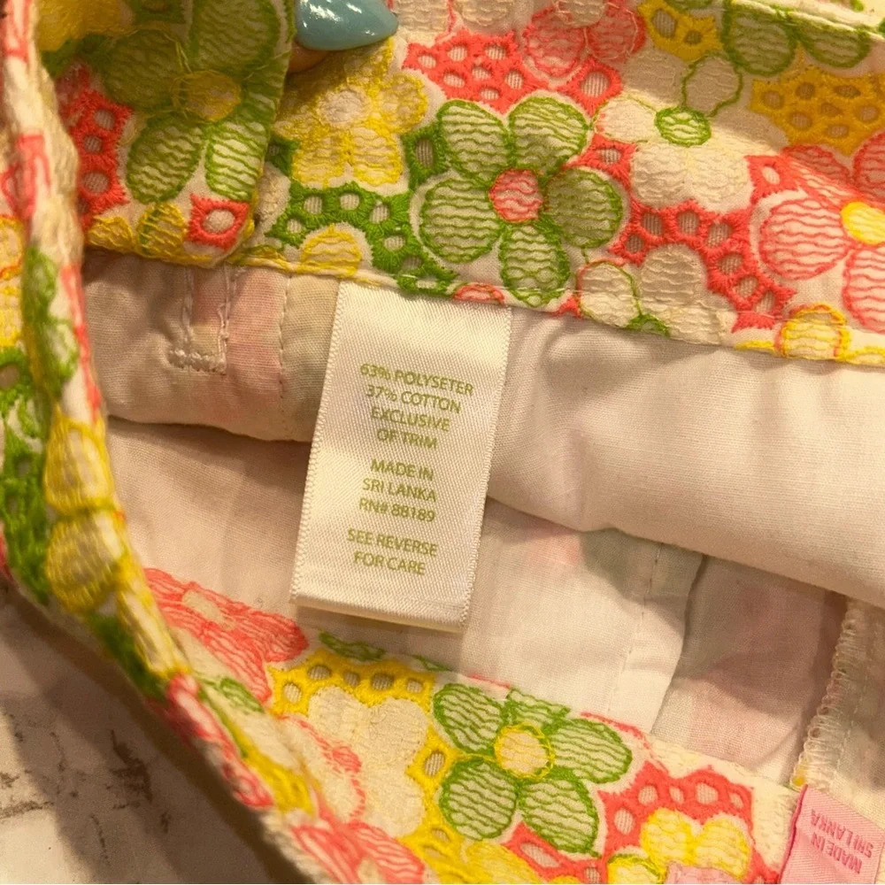 Lilly Pulitzer Sloane Sunbonnet Floral Eyelet Lace Shorts Size 0 - Picture 4 of 9